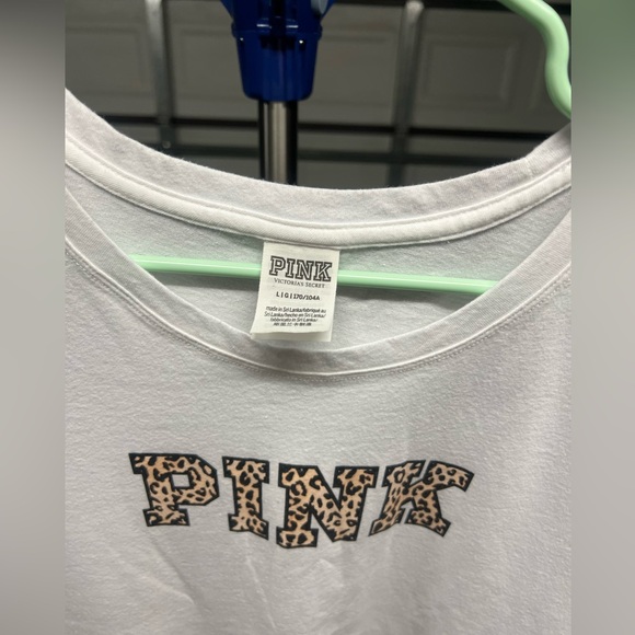 Victoria secret pink t shirt size large - Picture 2 of 3